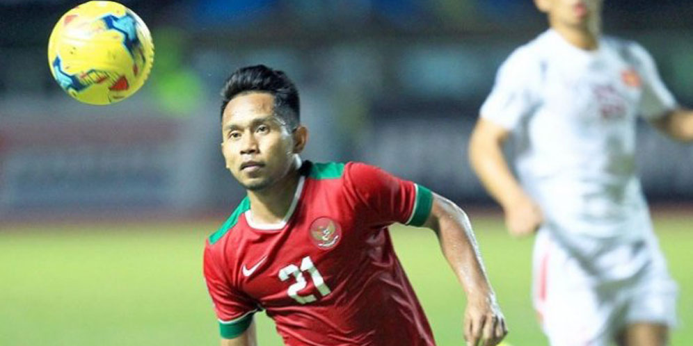 Kisah Andik Vermansyah, Dulu Penjual Es Kini Jadi Andalan Timnas Indonesia thumbnail